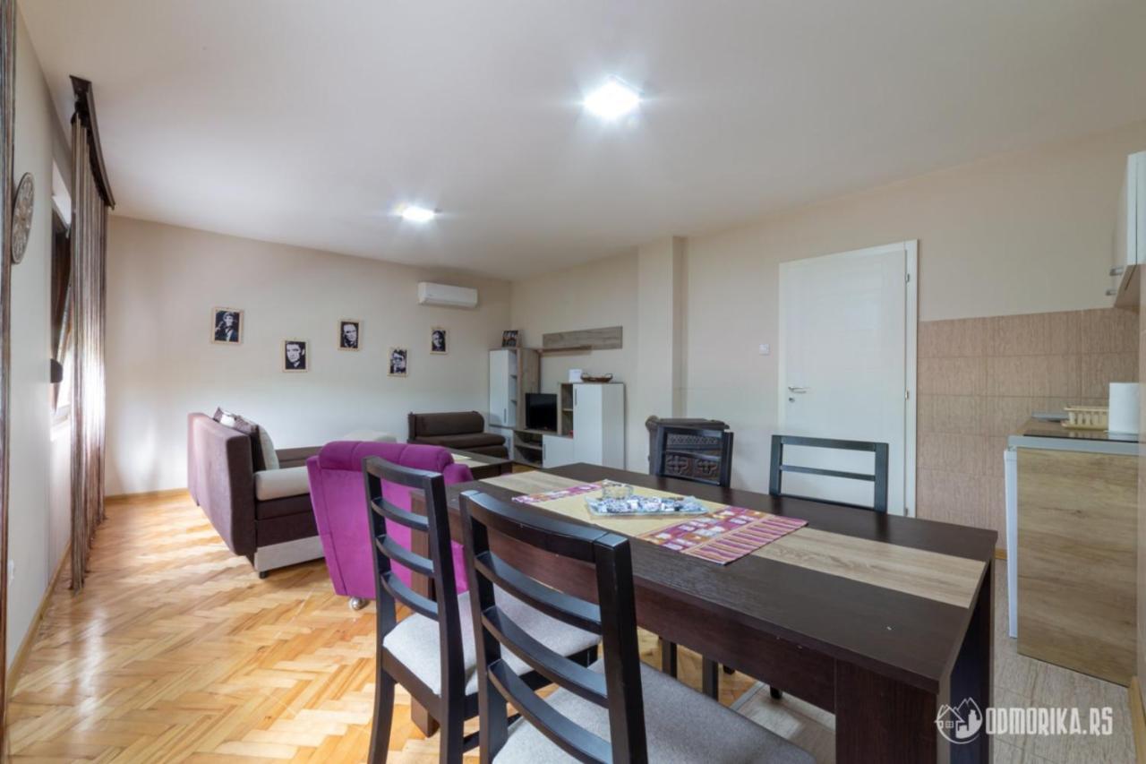 Apartmani Nina S 바이나 바슈타 외부 사진