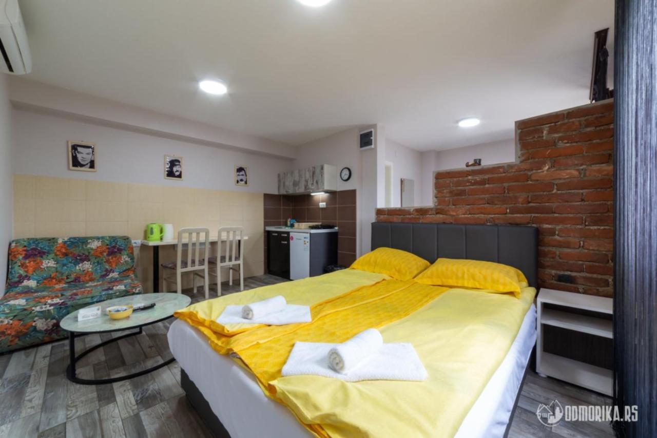 Apartmani Nina S 바이나 바슈타 외부 사진