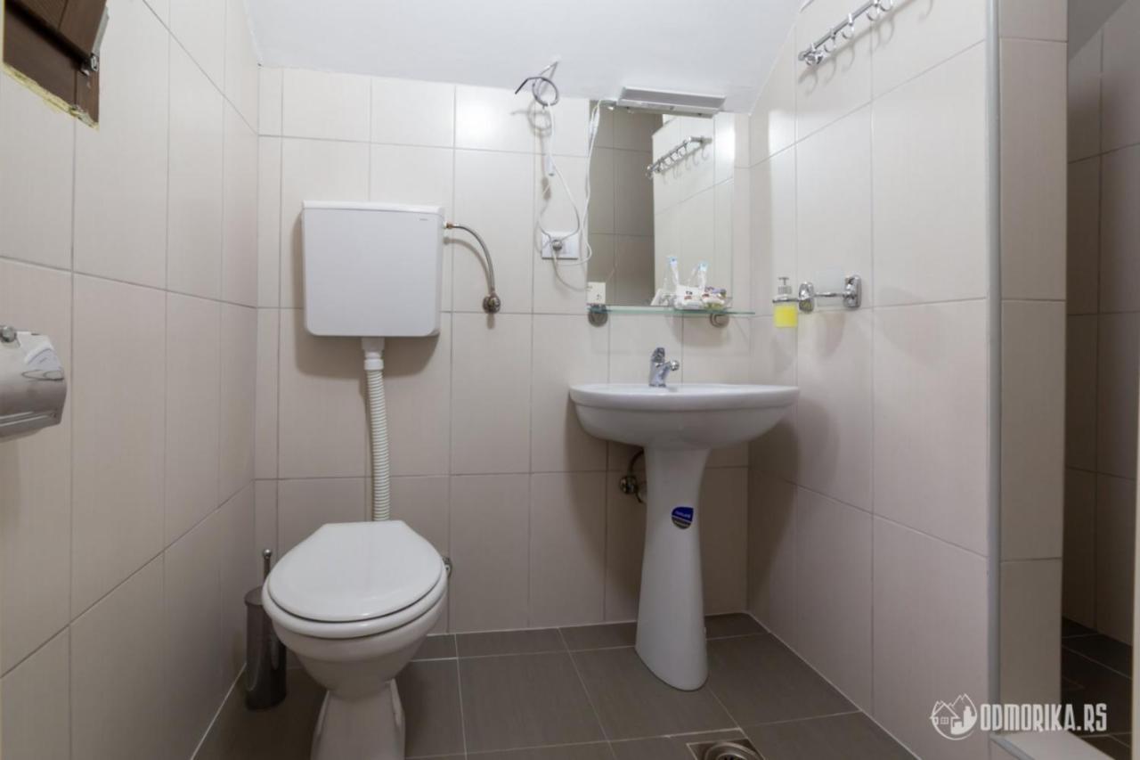 Apartmani Nina S 바이나 바슈타 외부 사진